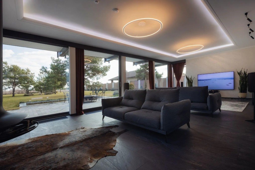 Egemen Mustafa Sener — apartment built in Ukraine (09/21)